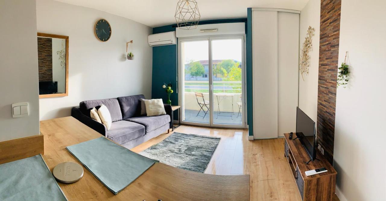 Un Confort Chaleureux Au Rendez-Vous Roques (Haute-Garonne) Exterior foto